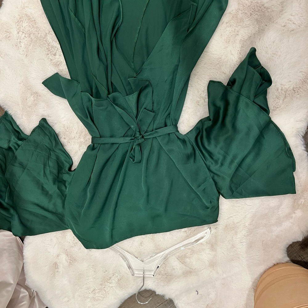 Green blouse - Picture 4 of 7